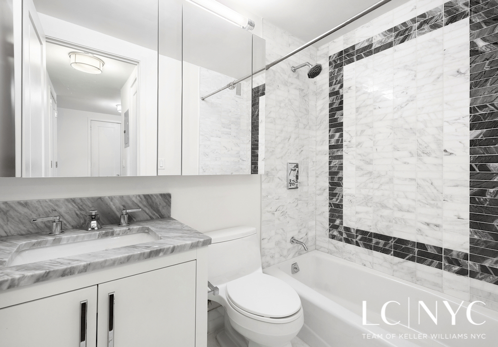 200 E 94th Street 1011