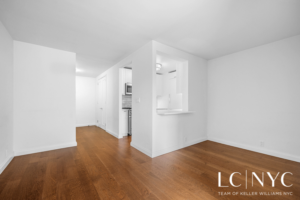 200 E 94th Street 1011