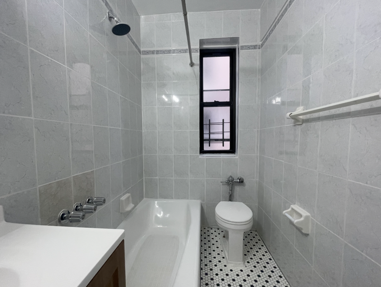 729 W 186TH Street 4A