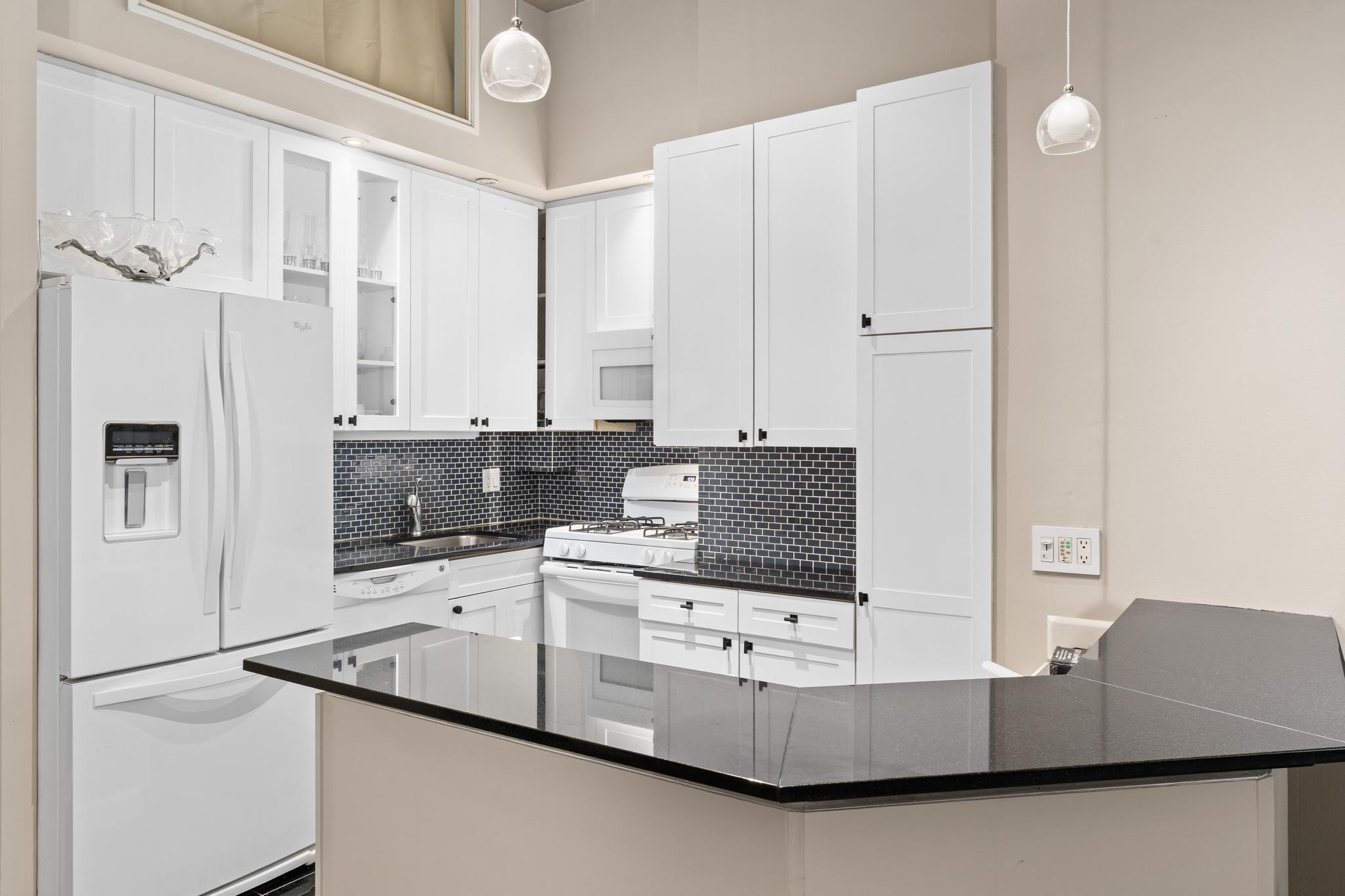 310 E 46th Street 4l