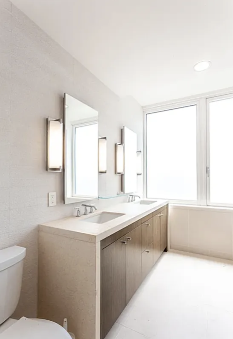 200 N End Avenue 17A