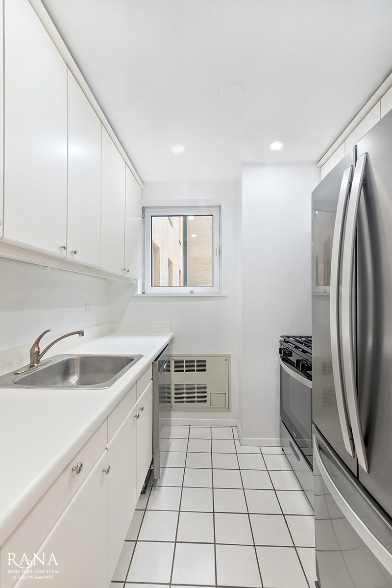 106 Central Park S 14F