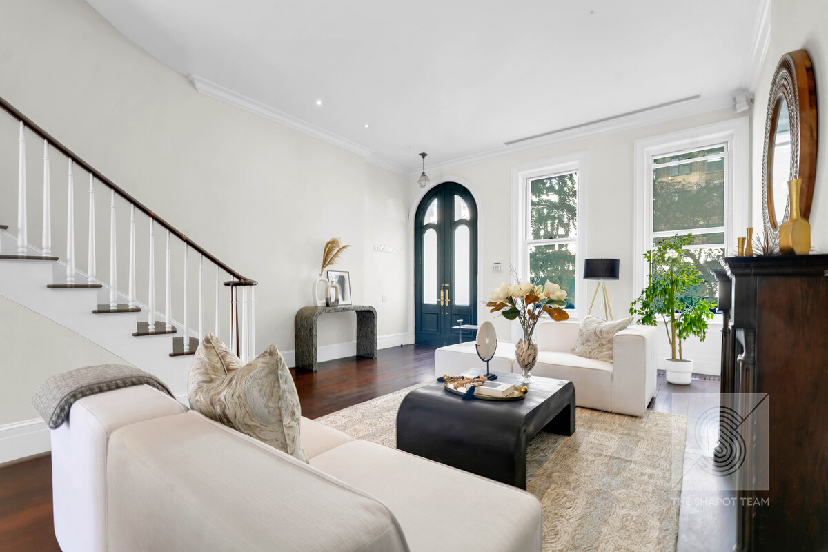 226 E 79th Street n/a