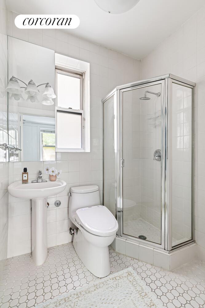 103 E 75TH Street 1RE