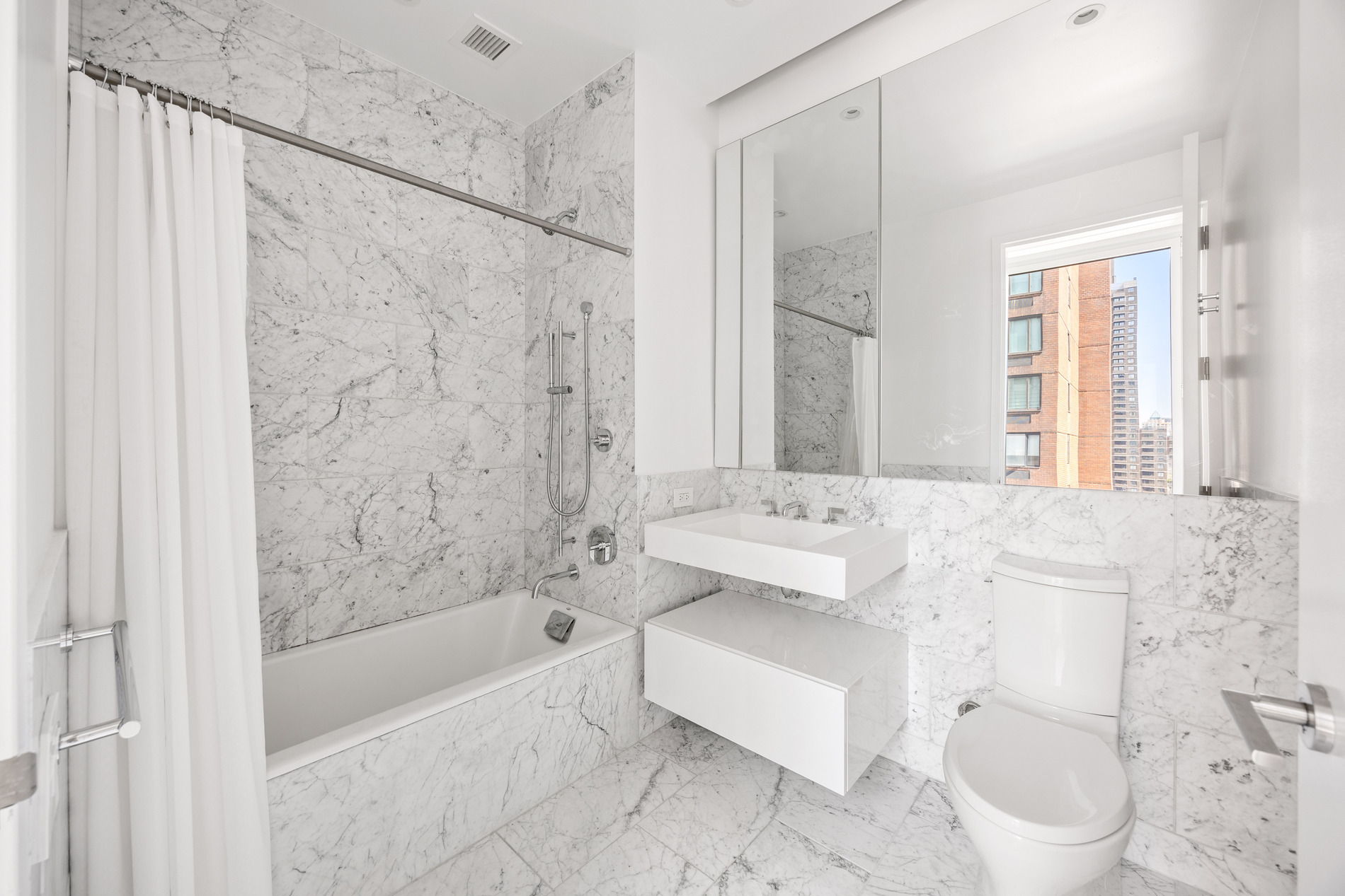 15 W 61st Street 20D