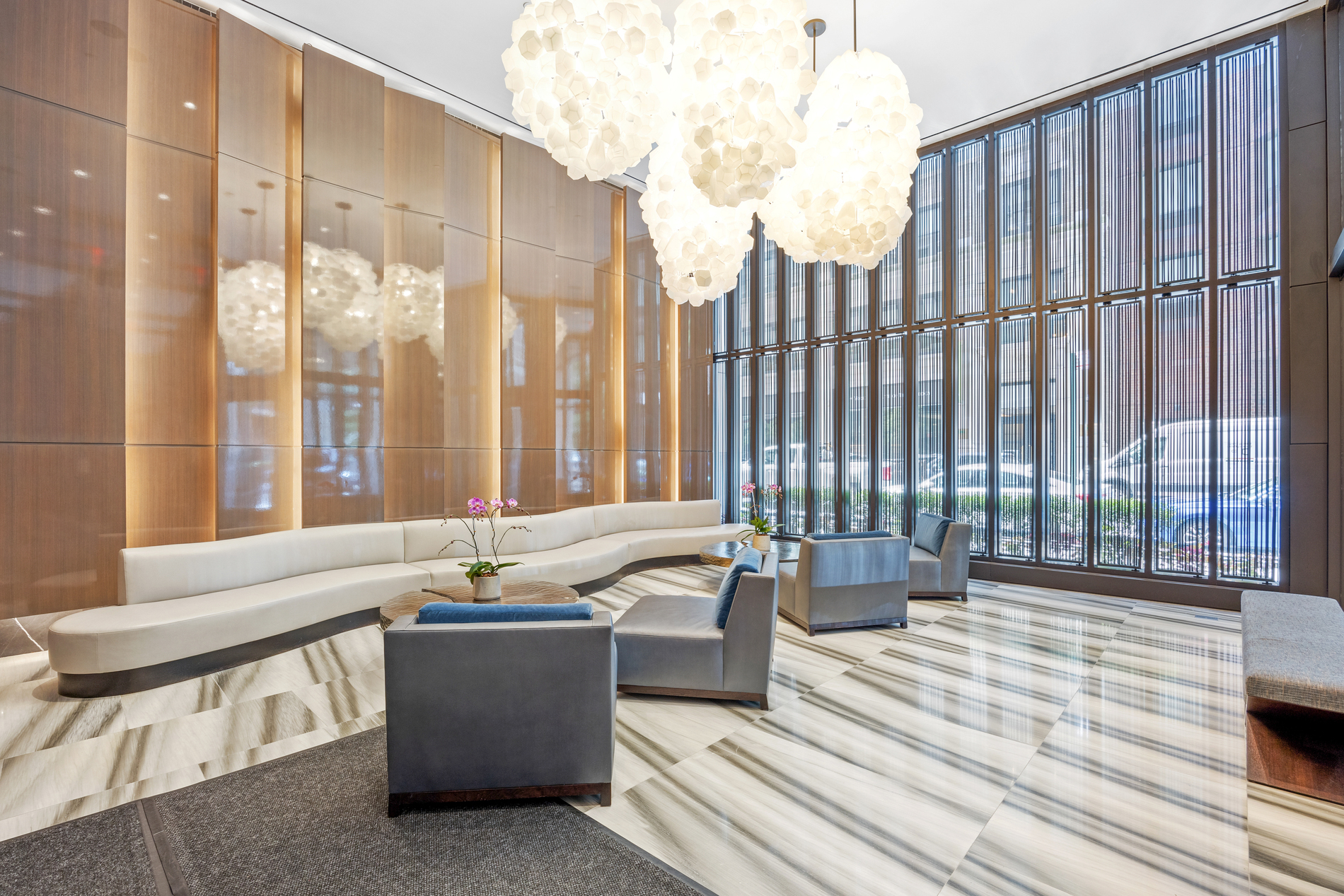 15 W 61st Street 20D