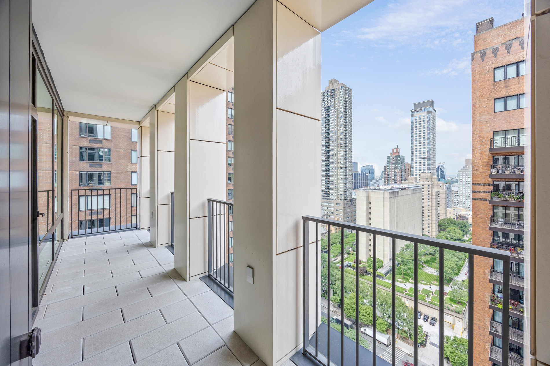 15 W 61st Street 20D