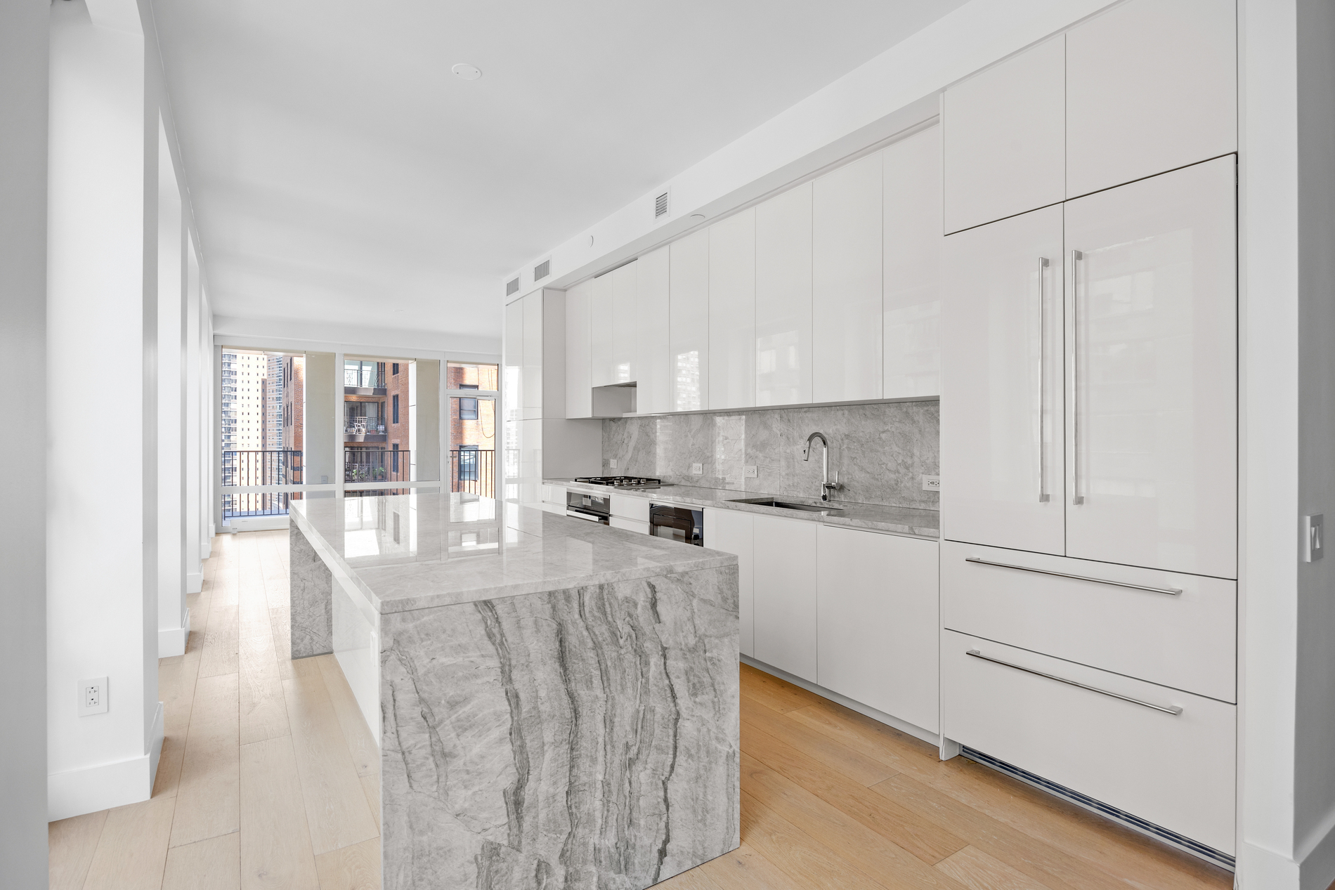 15 W 61st Street 20D