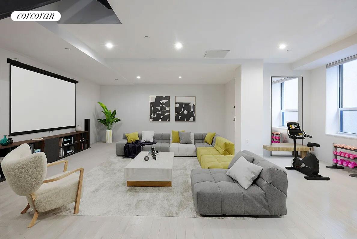 416 W 52ND Street TH213