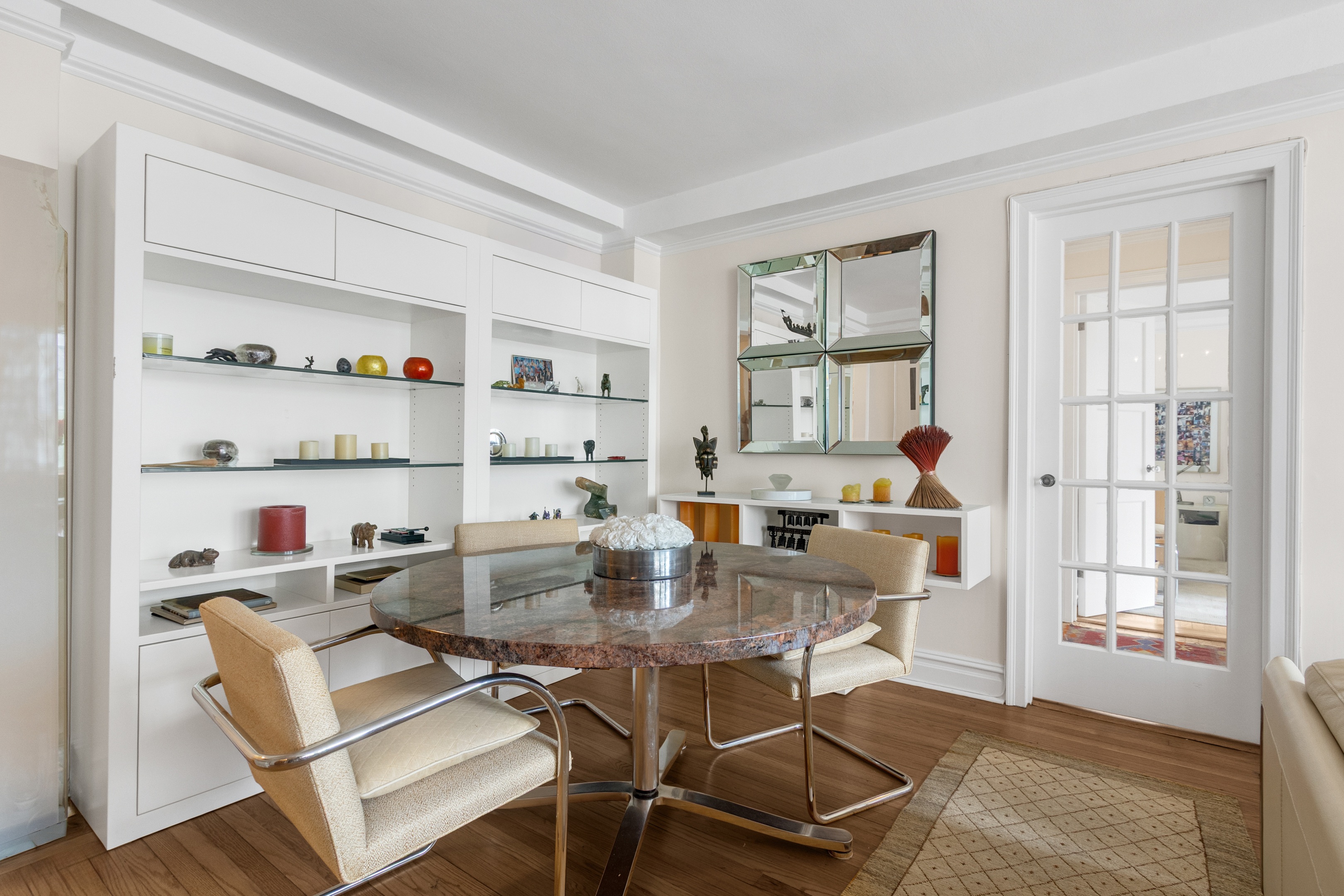 321 E 43rd Street 1009