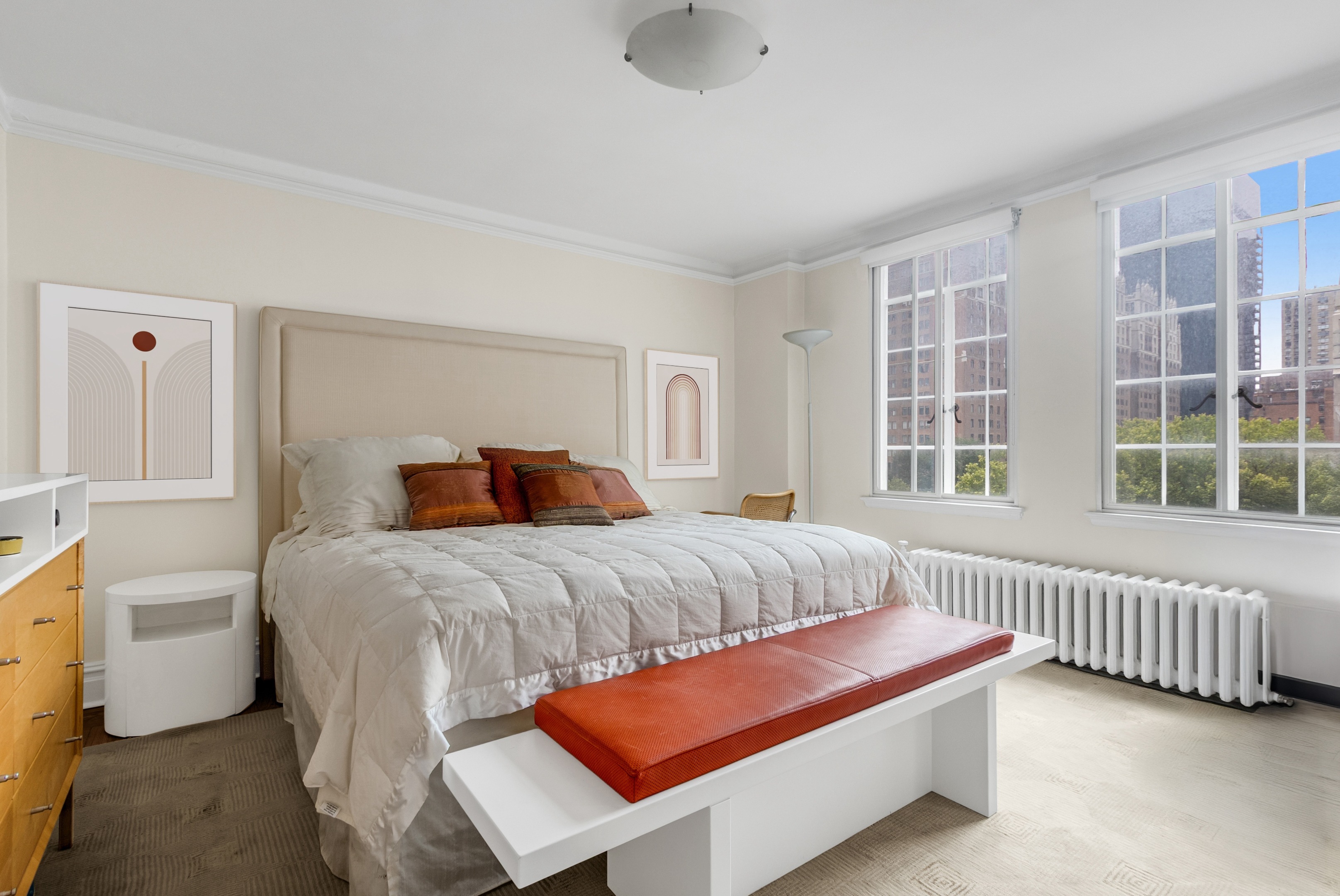 321 E 43rd Street 1009