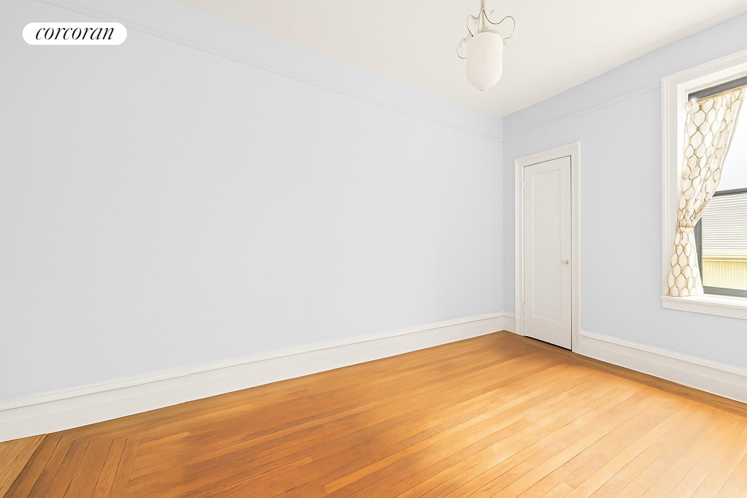 302 CONVENT Avenue 62