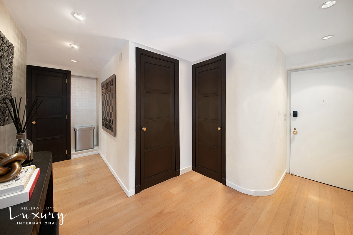 721 Fifth Avenue 39G