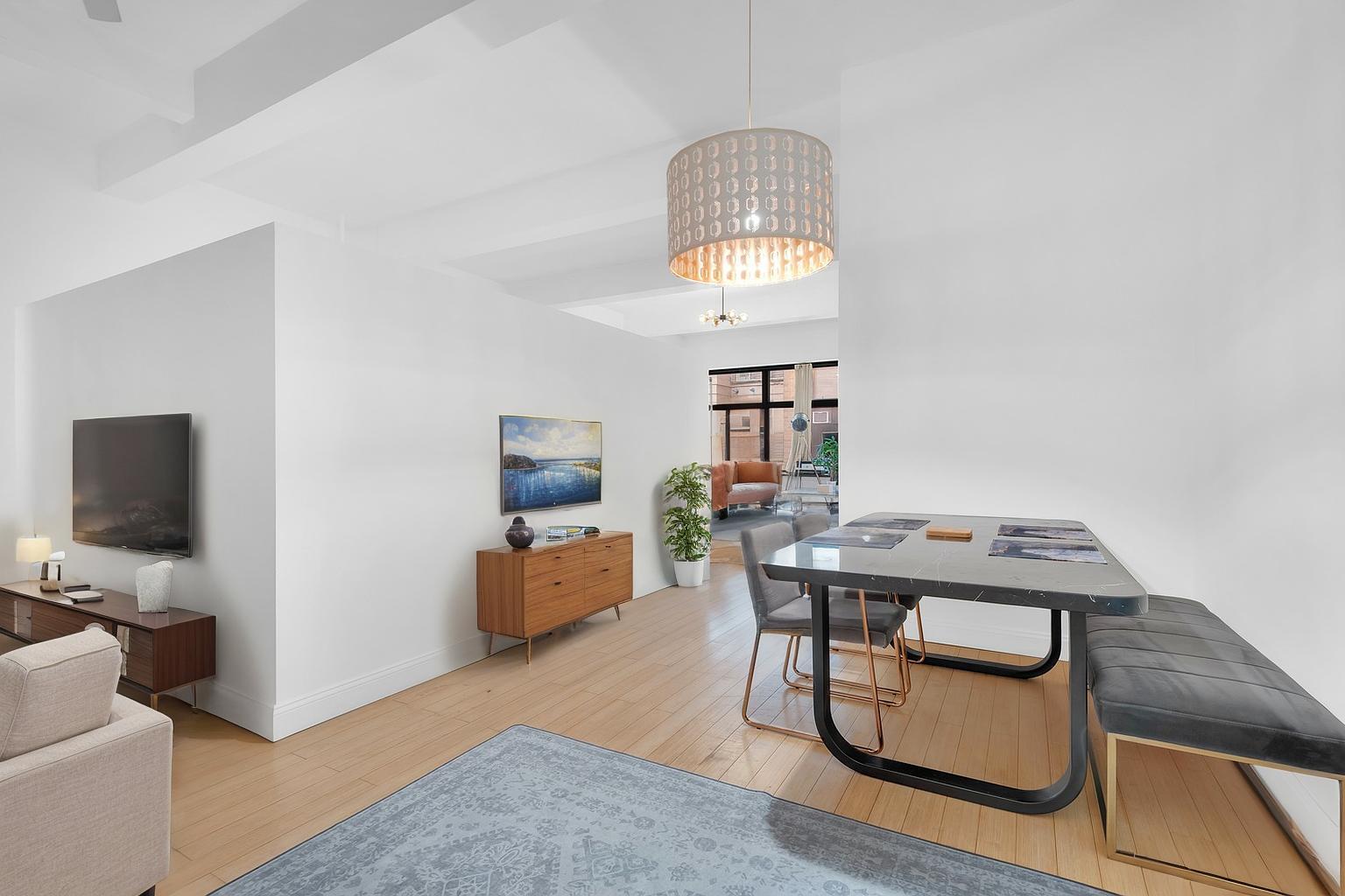 529 W 42nd Street 6M