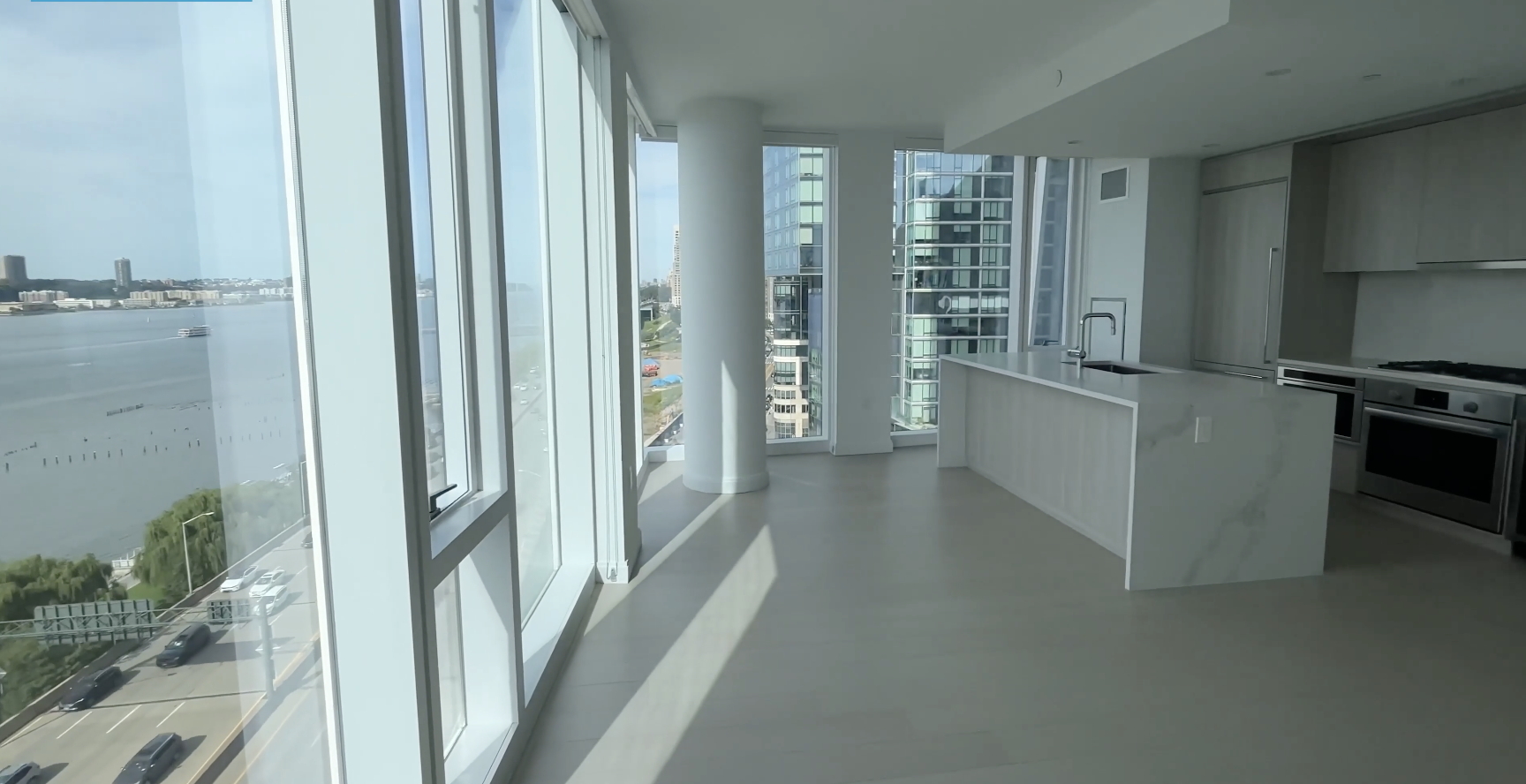 10 Riverside Boulevard 504