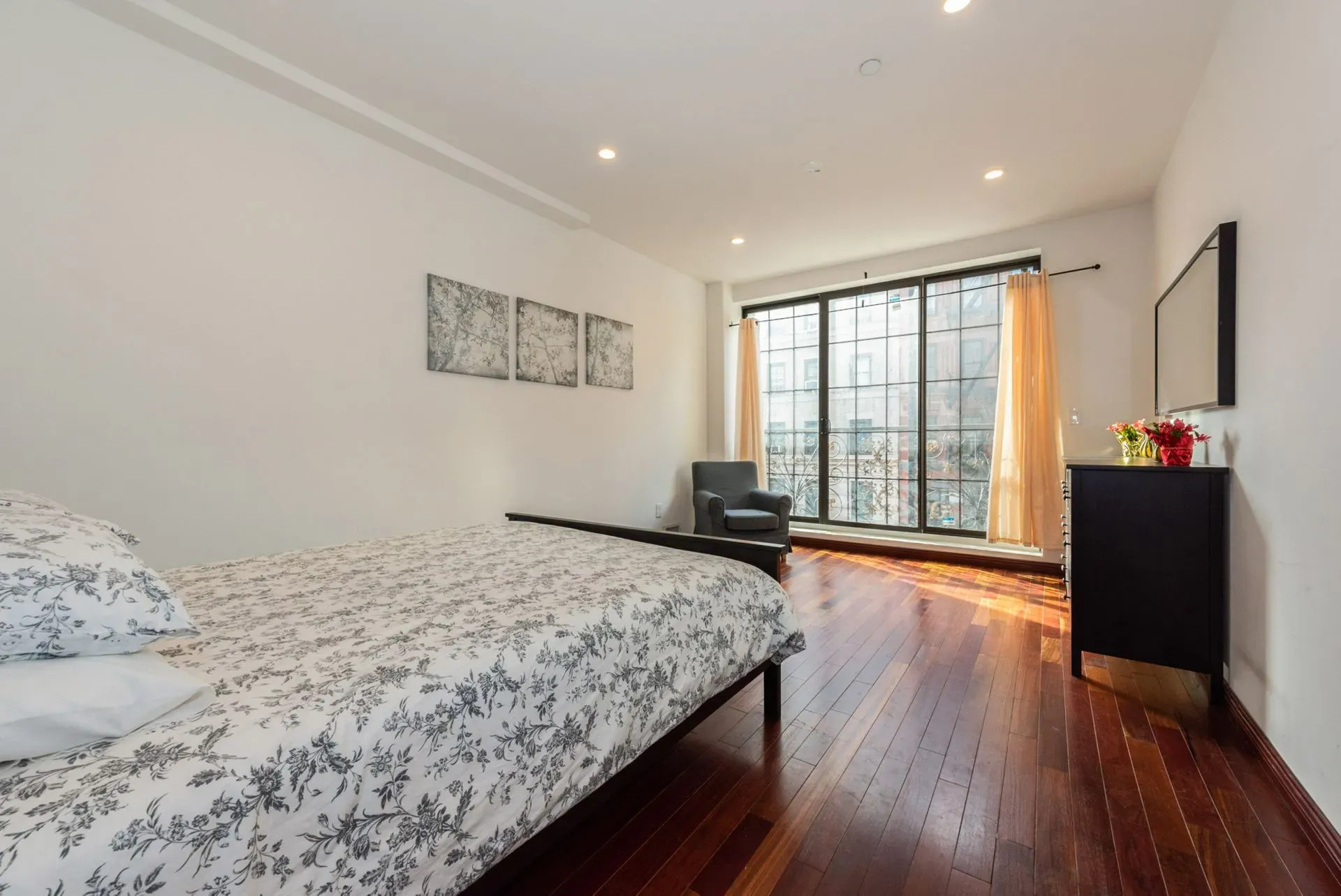 475 W 146th Street Triplex