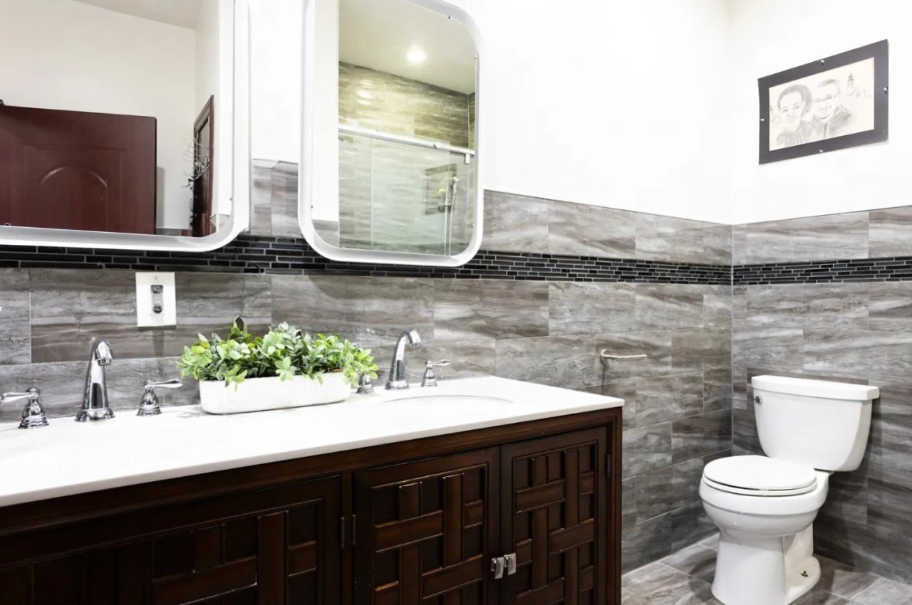 475 W 146th Street Triplex