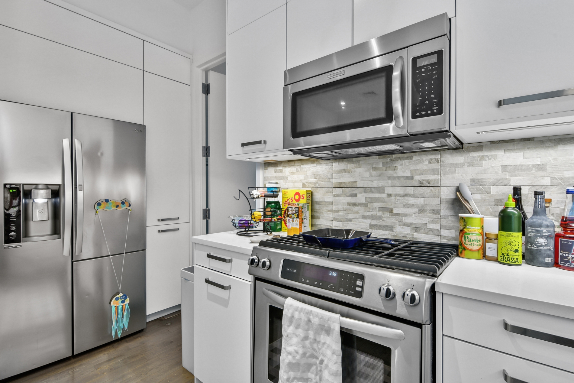 416 W 52nd Street TH214