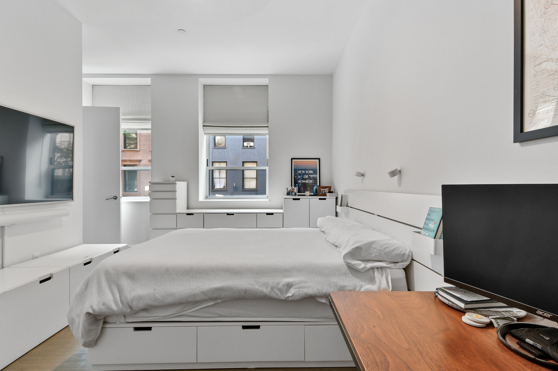 416 W 52nd Street TH214