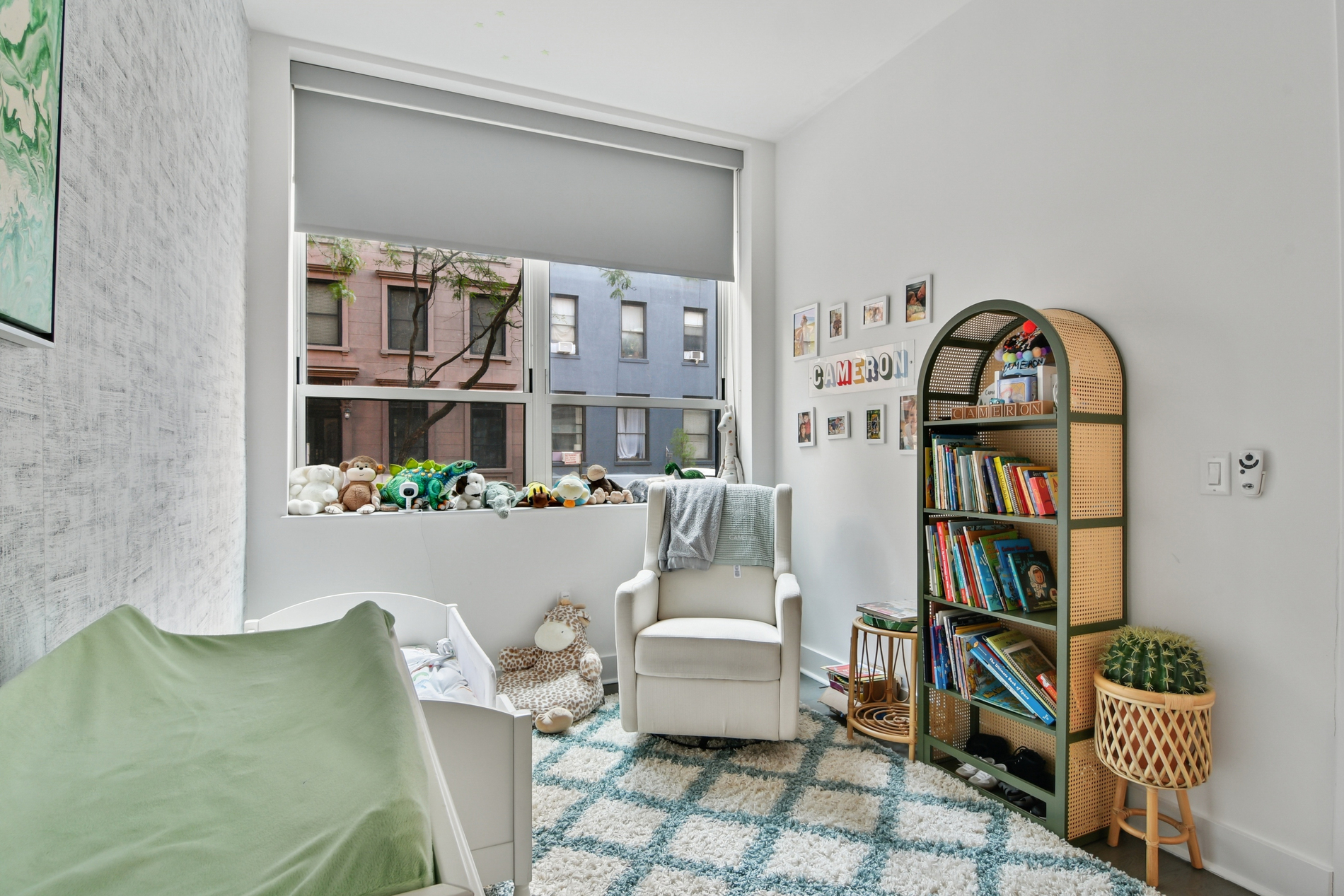 416 W 52nd Street TH214