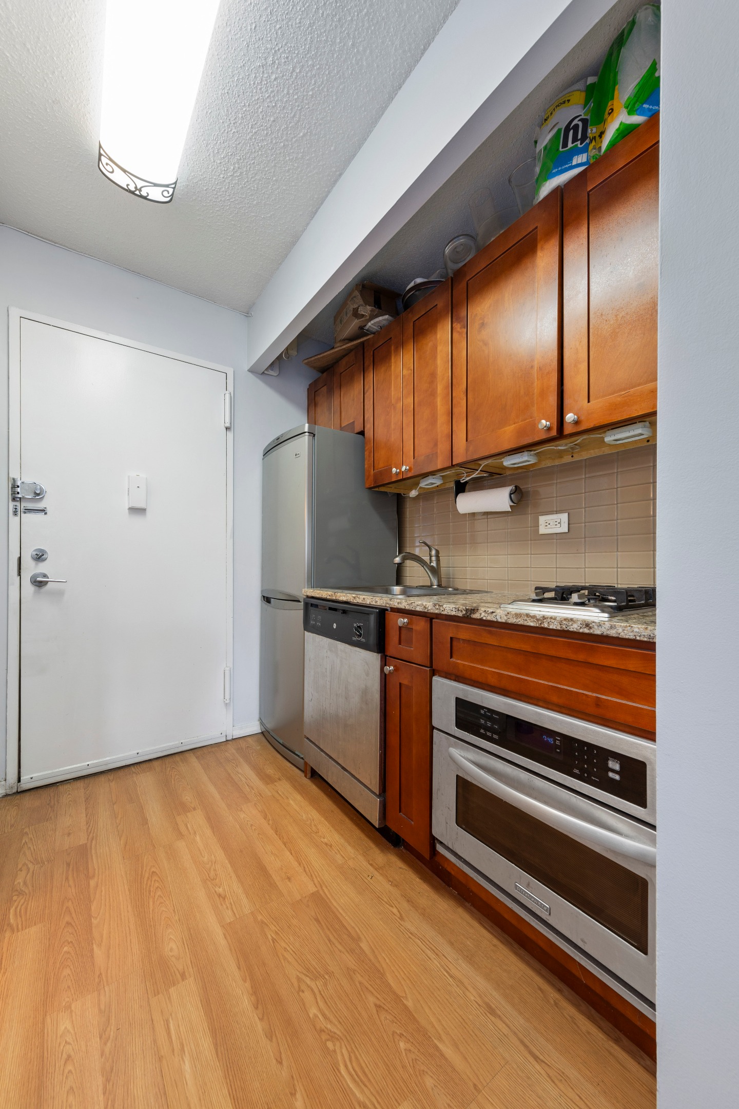 347 W 57th Street 26BB