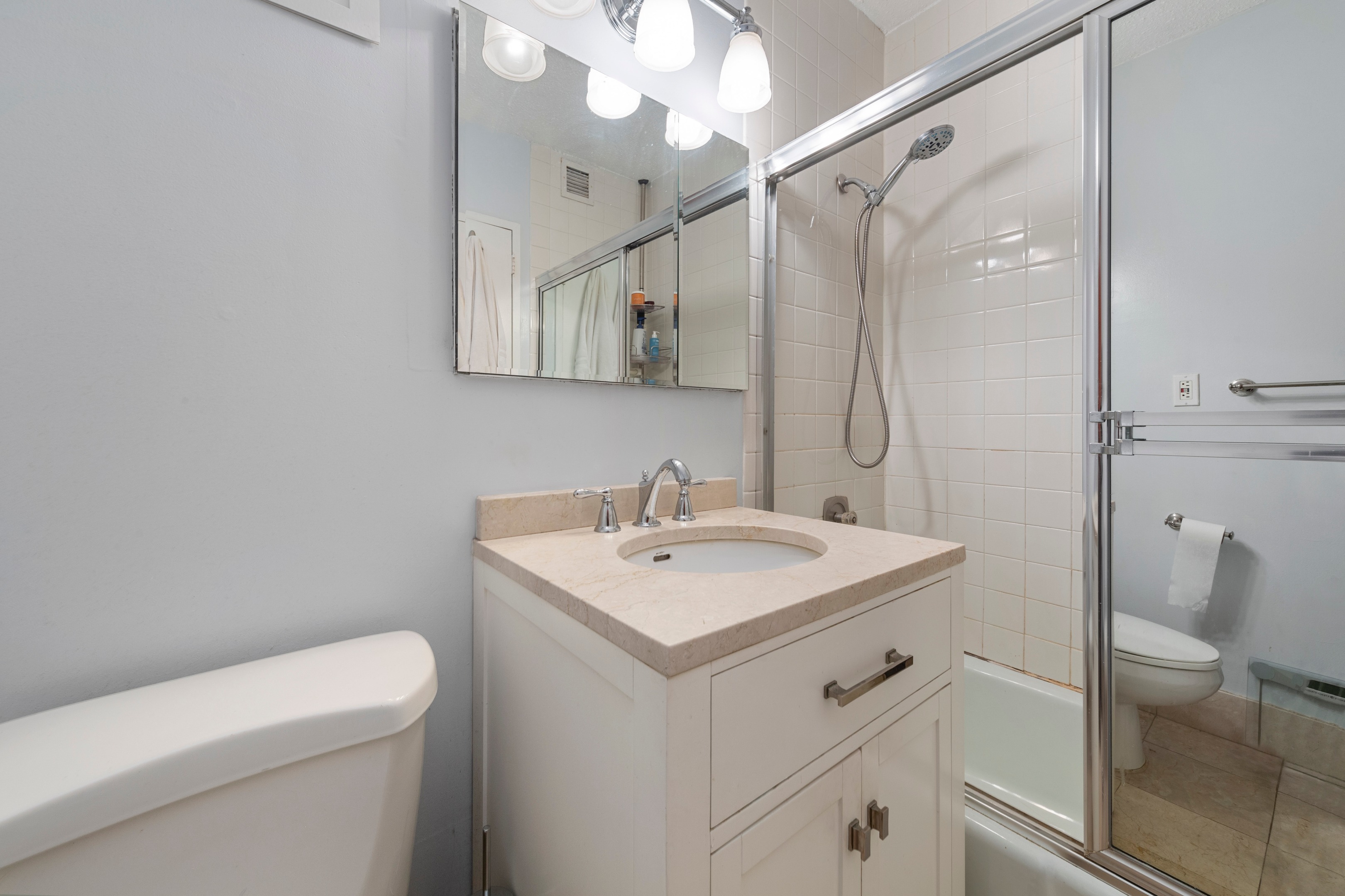 347 W 57th Street 26BB