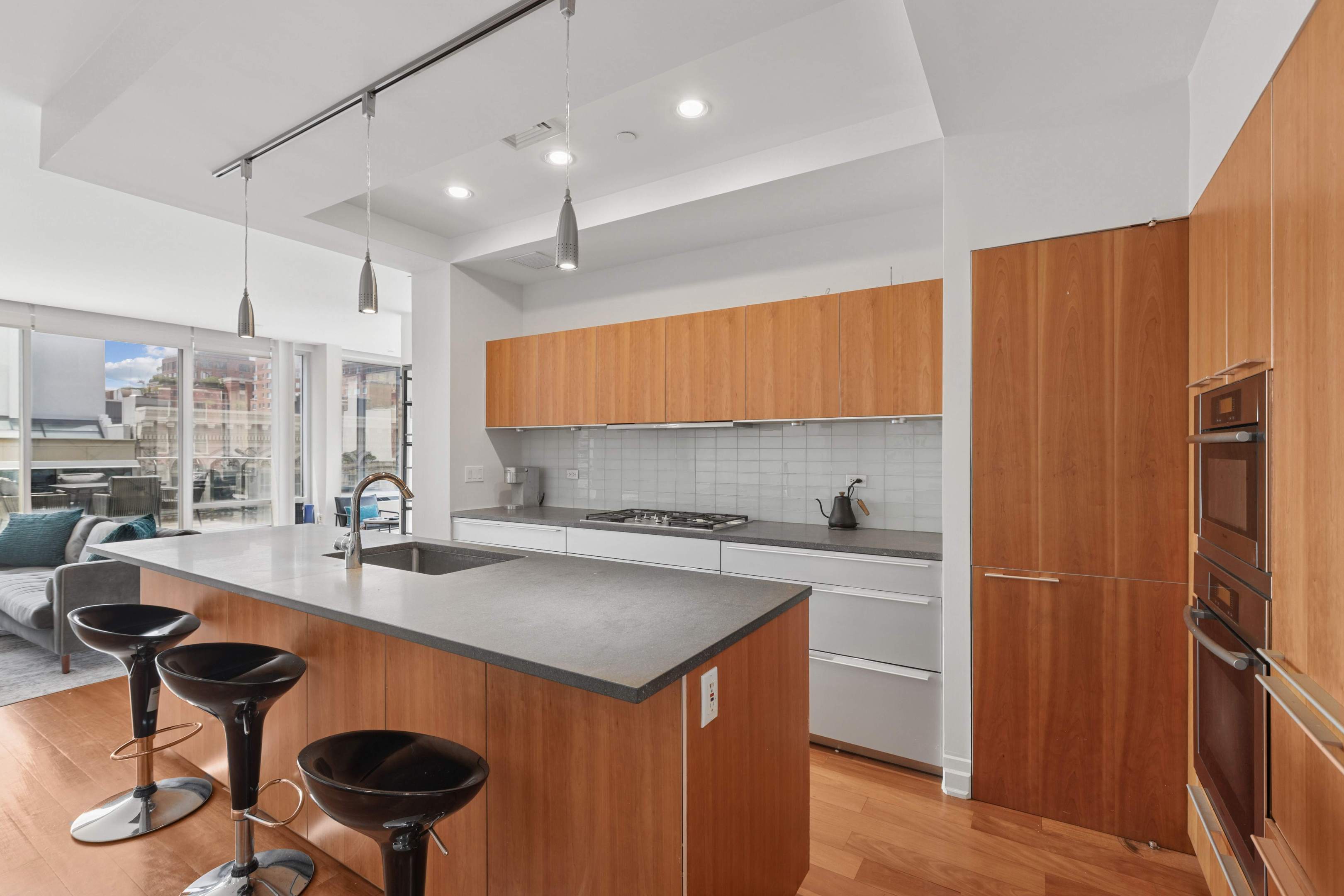 135 W 14th Street 8