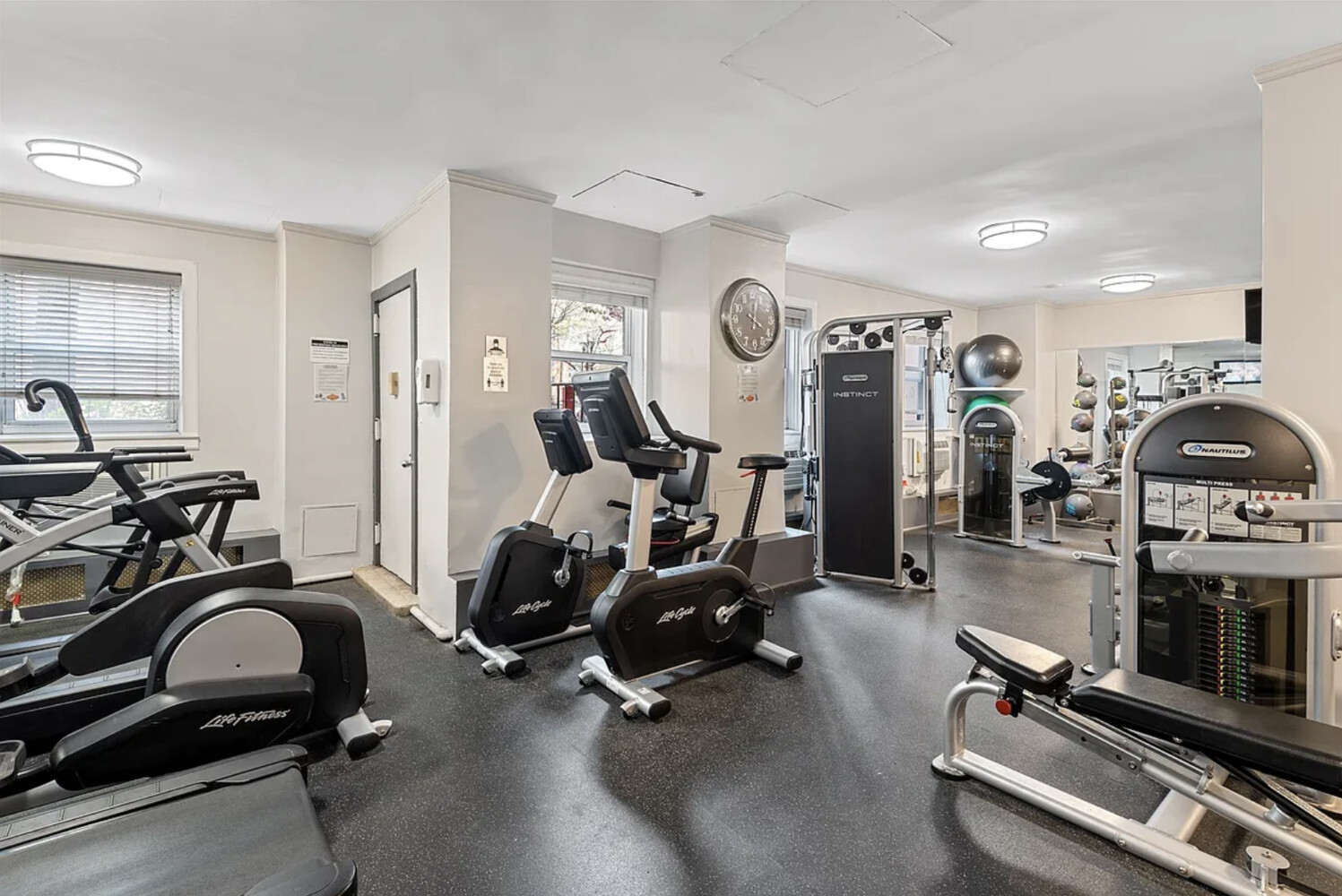 175 WILLOUGHBY Street 15H