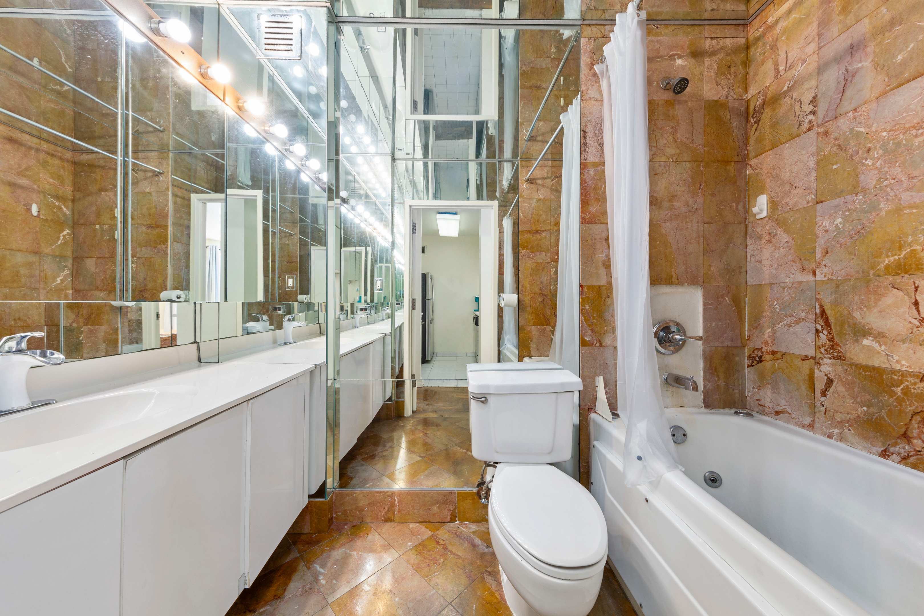 22 Perry Street 2B