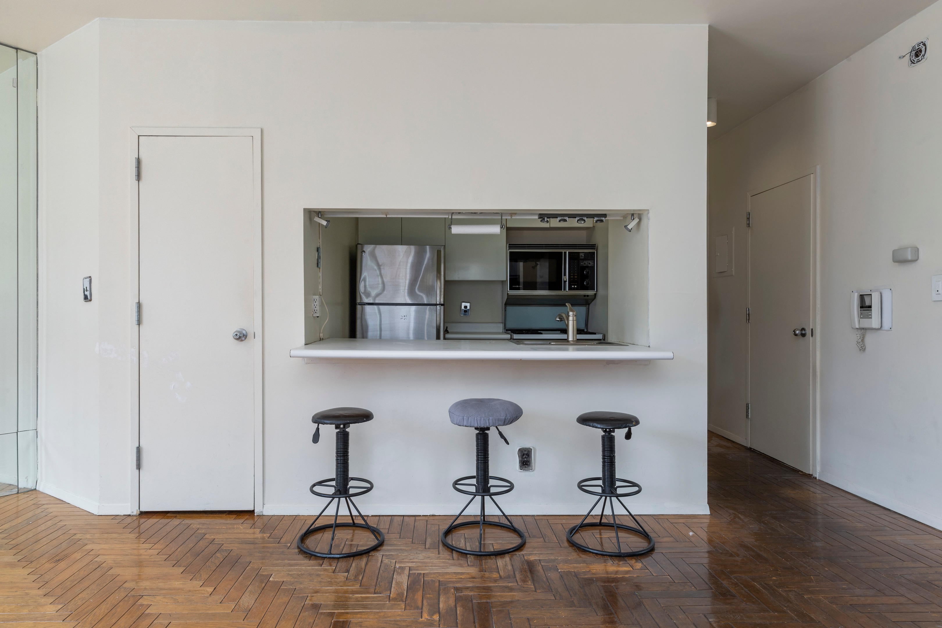 22 Perry Street 2B