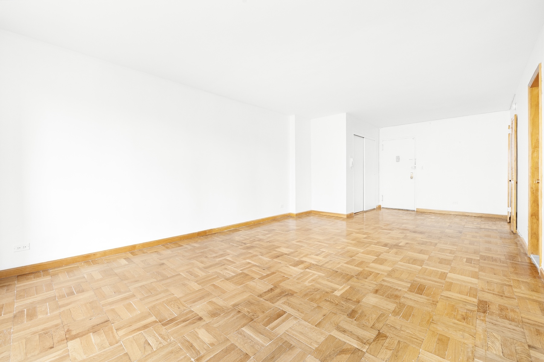 155 E 34th Street 11L