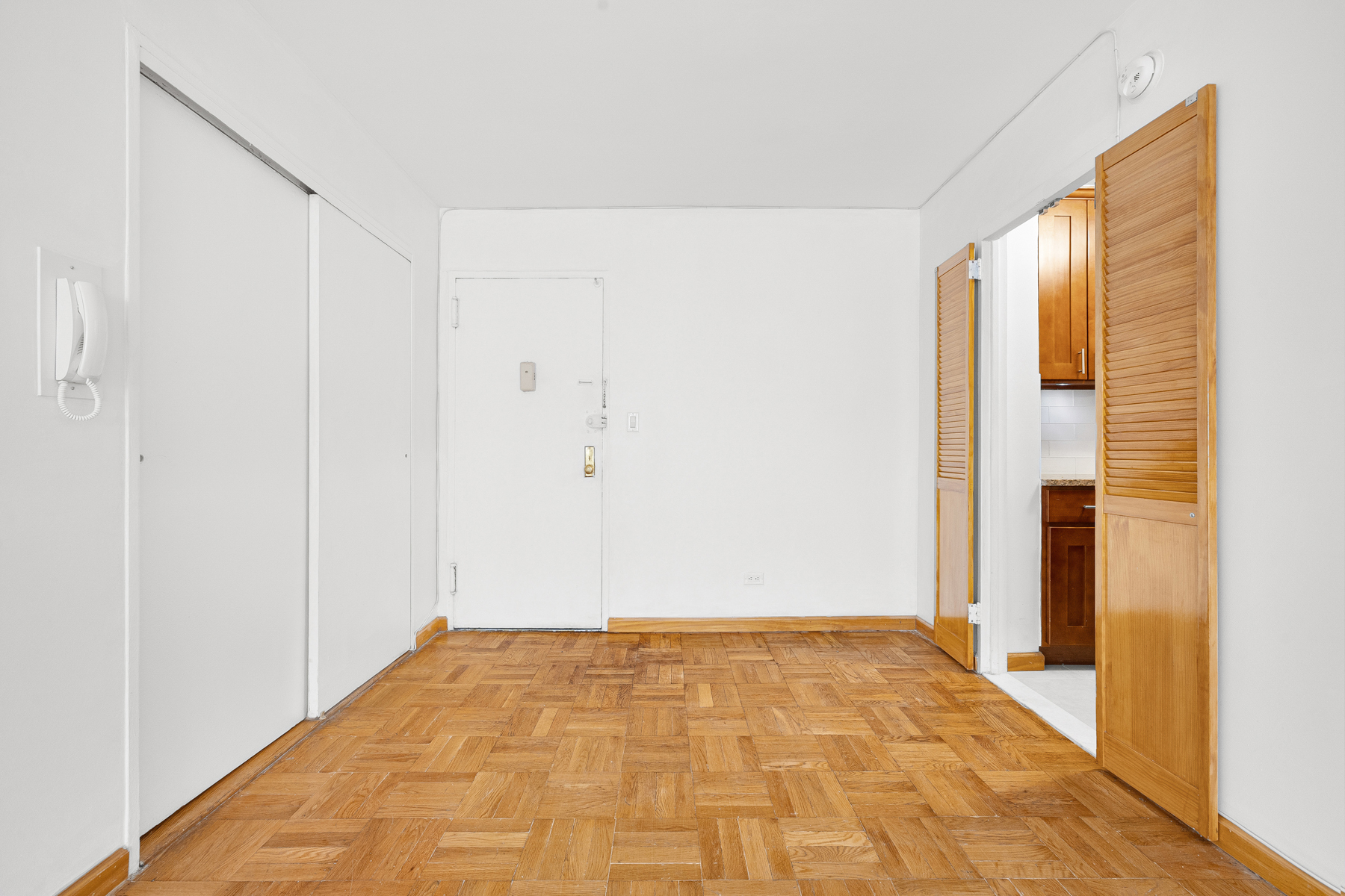 155 E 34th Street 11L