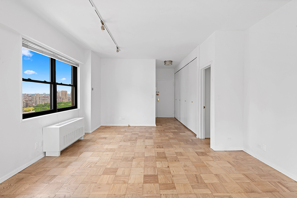 58 W 58th Street 32F