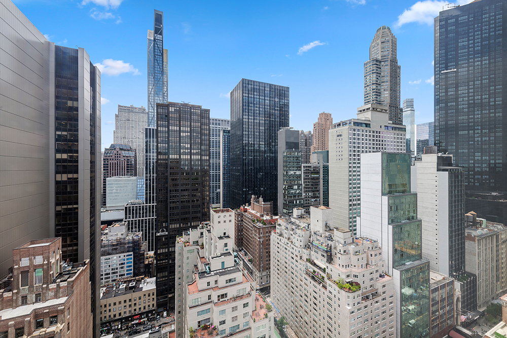 58 W 58th Street 32F