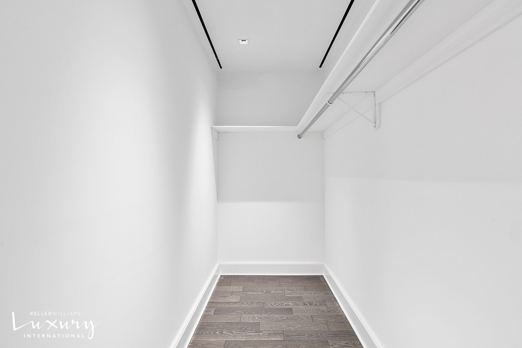 45 E 22nd Street 24B