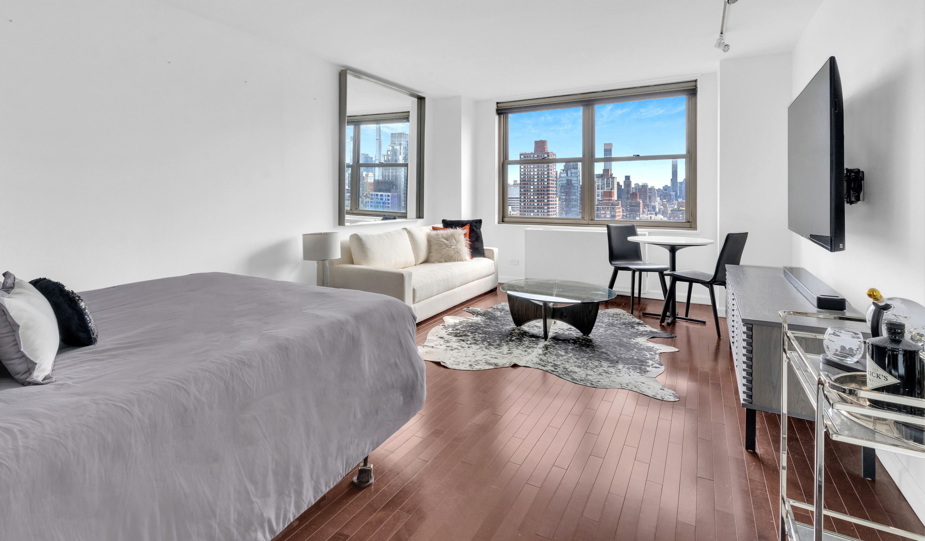 301 E 79th Street 28K