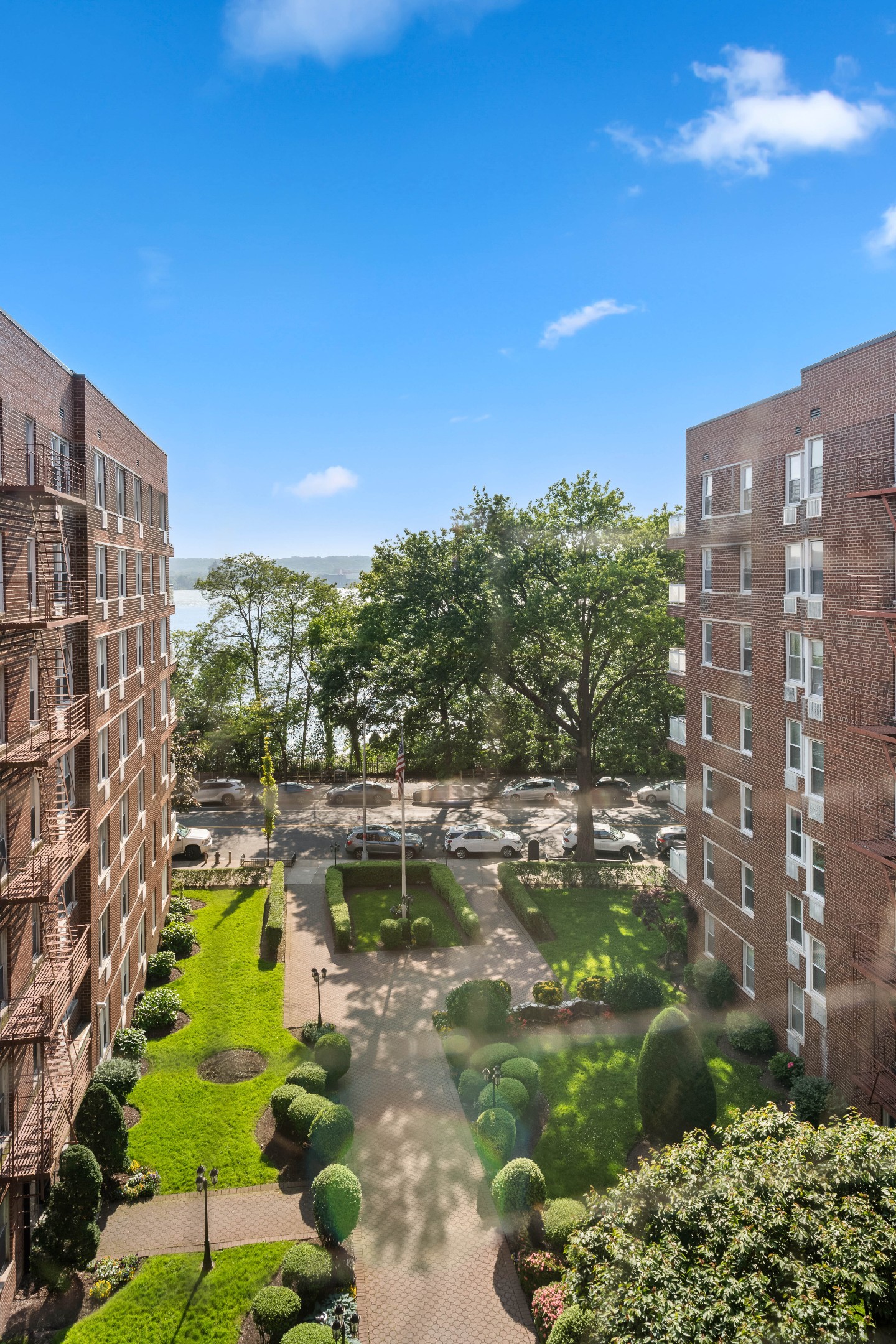 9201 Shore Road D602