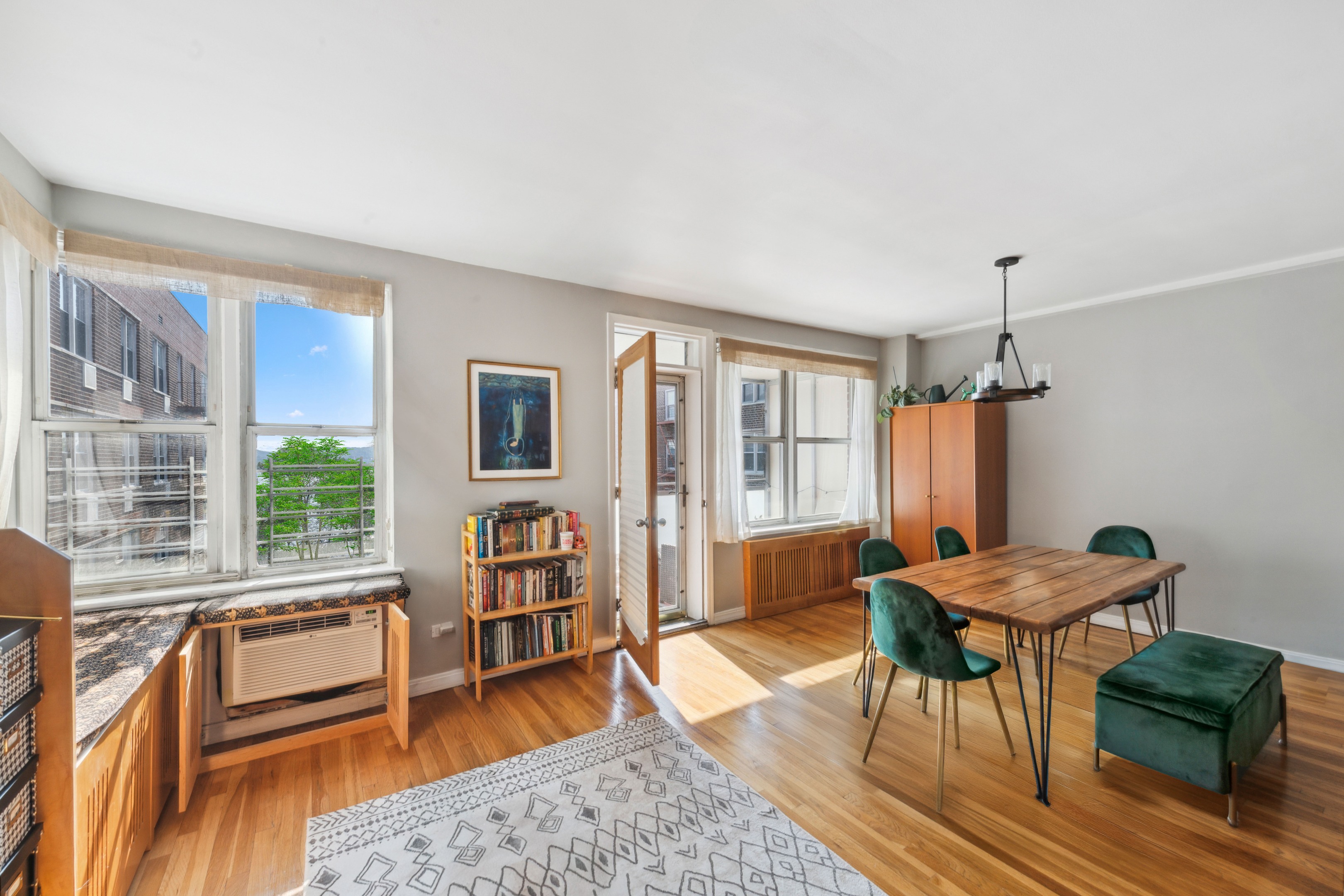 9201 Shore Road D602