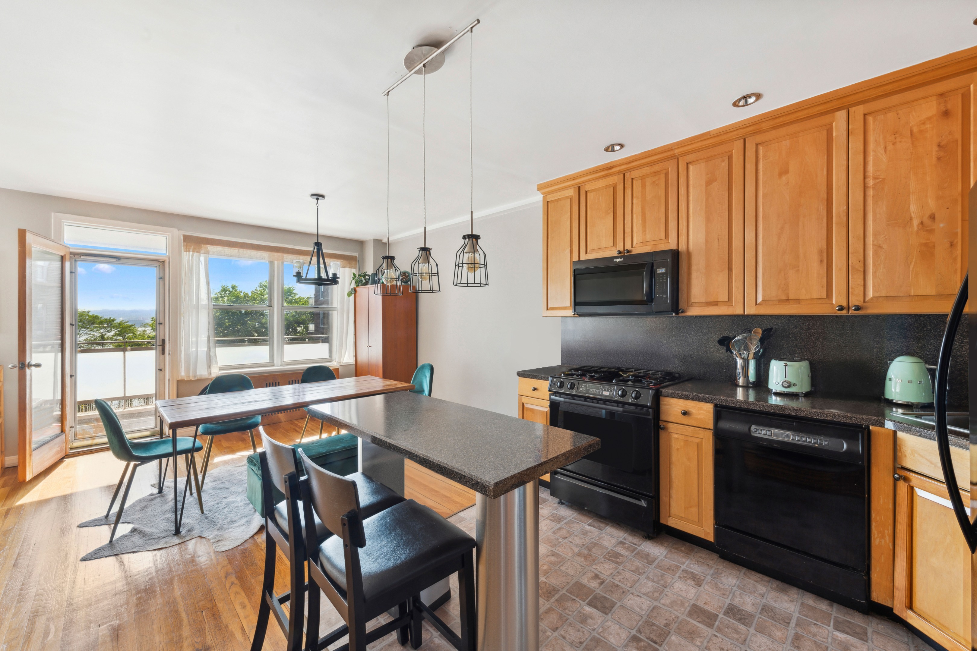 9201 Shore Road D602