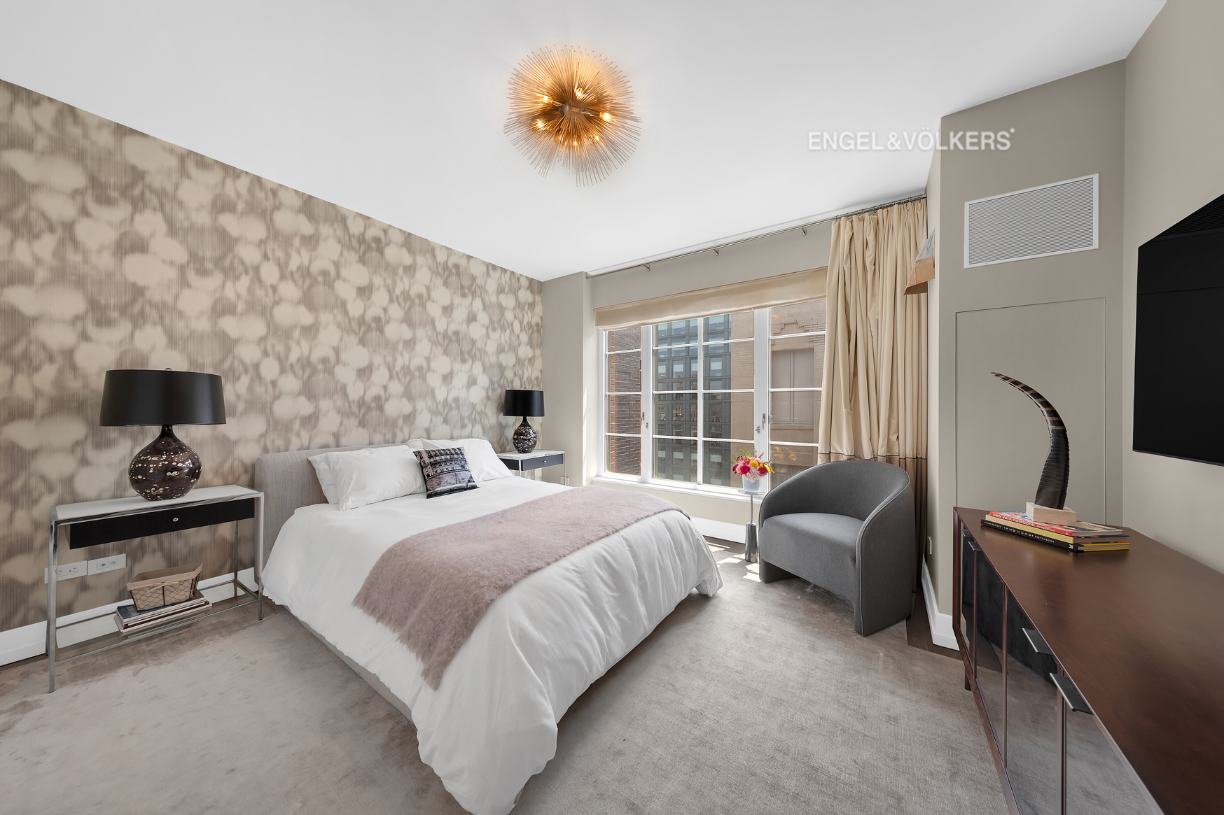 70 Charlton Street 21C