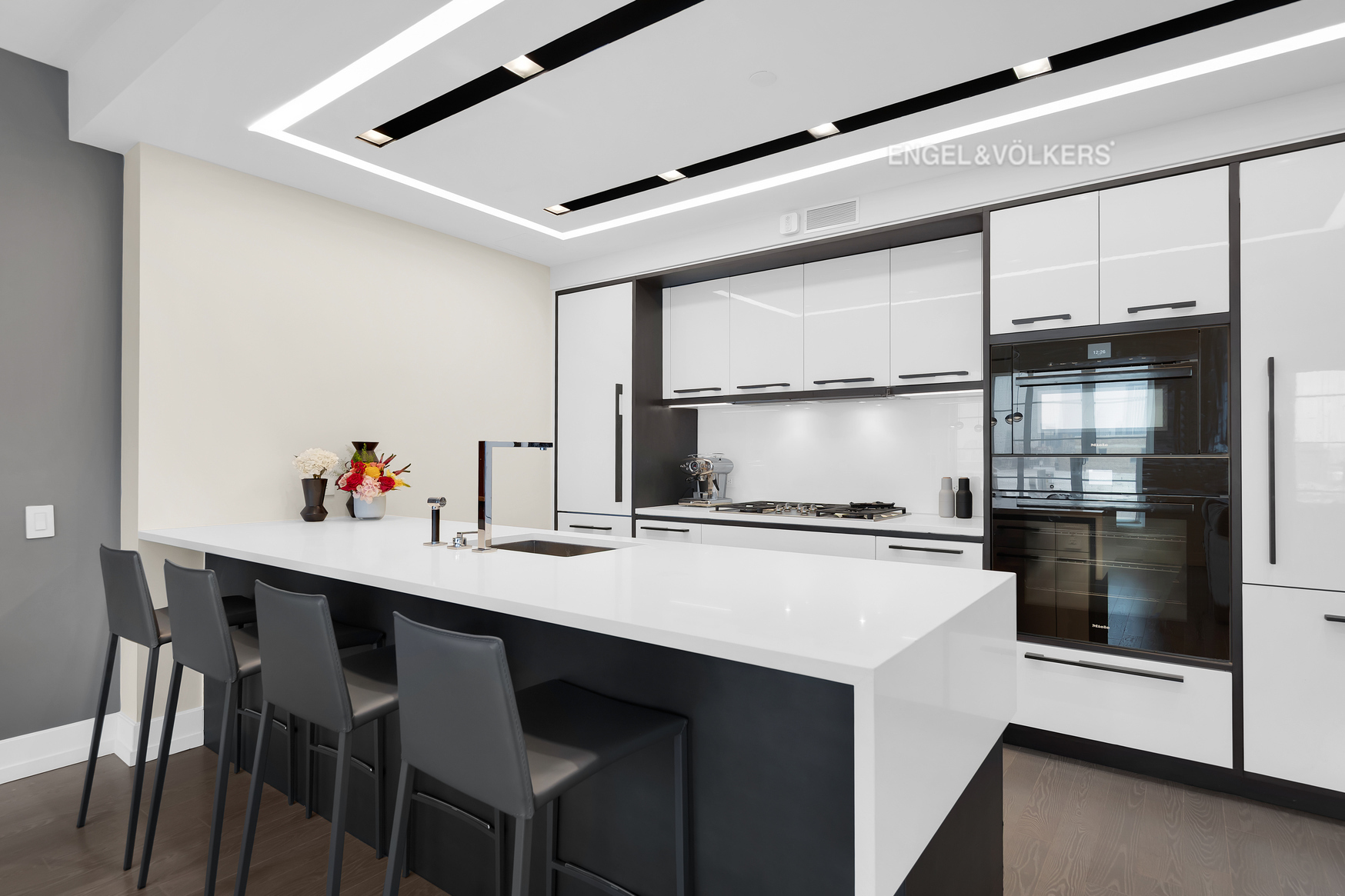 70 Charlton Street 21C