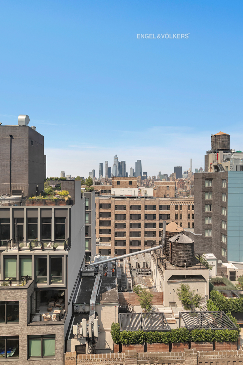 70 Charlton Street 21C