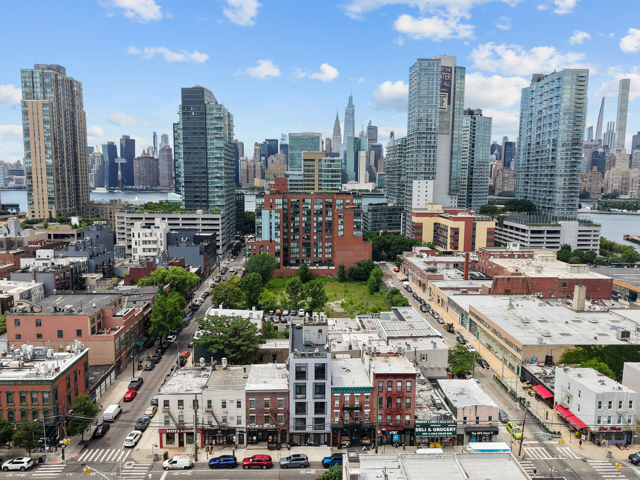 46-40 Vernon Boulevard 2B