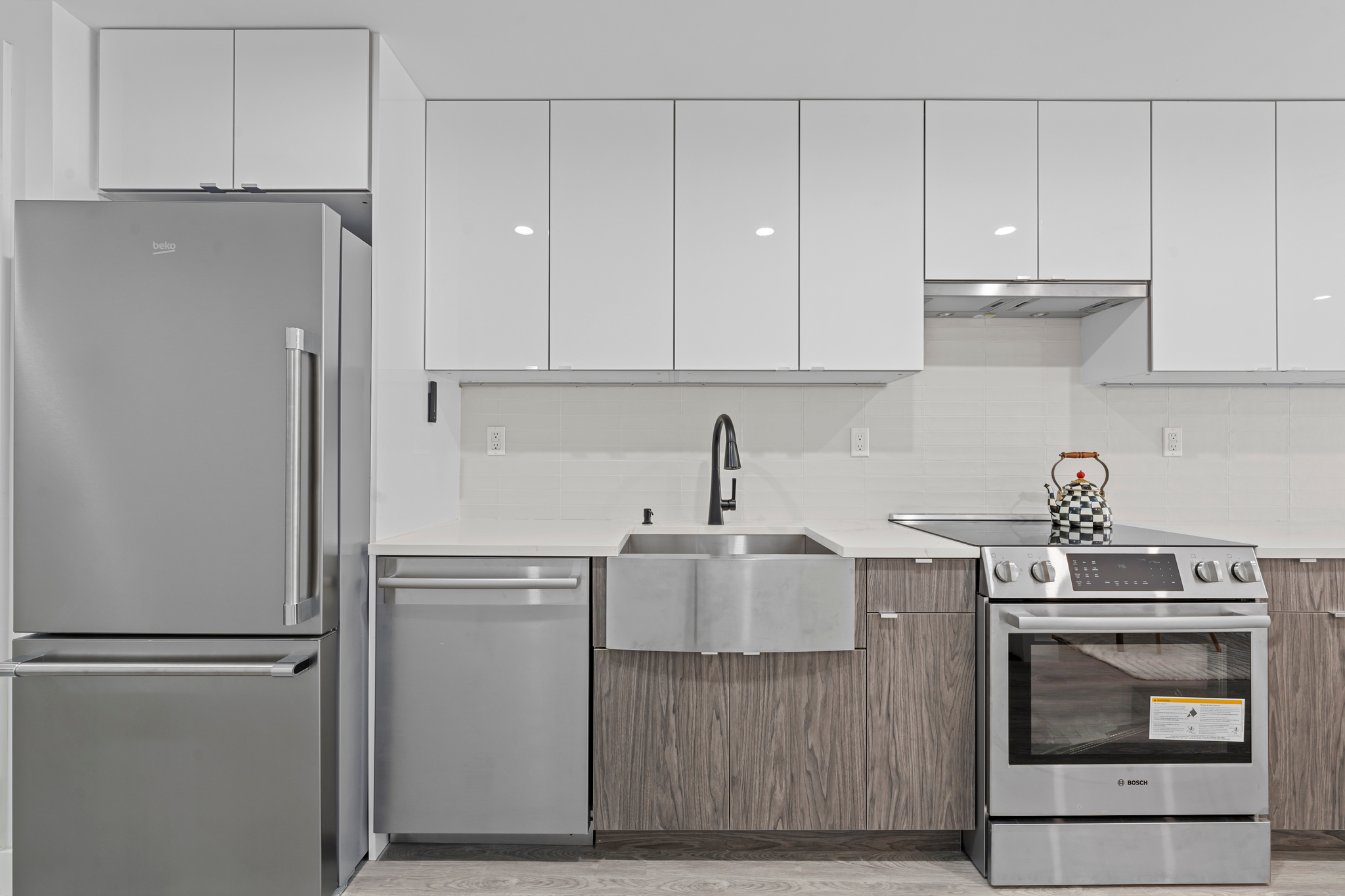 46-40 Vernon Boulevard 2B