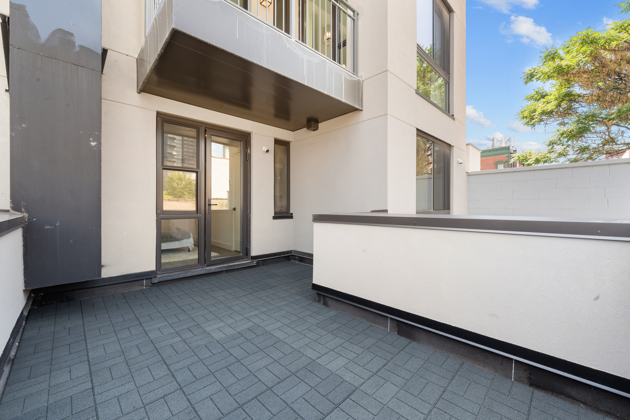 46-40 Vernon Boulevard 2B