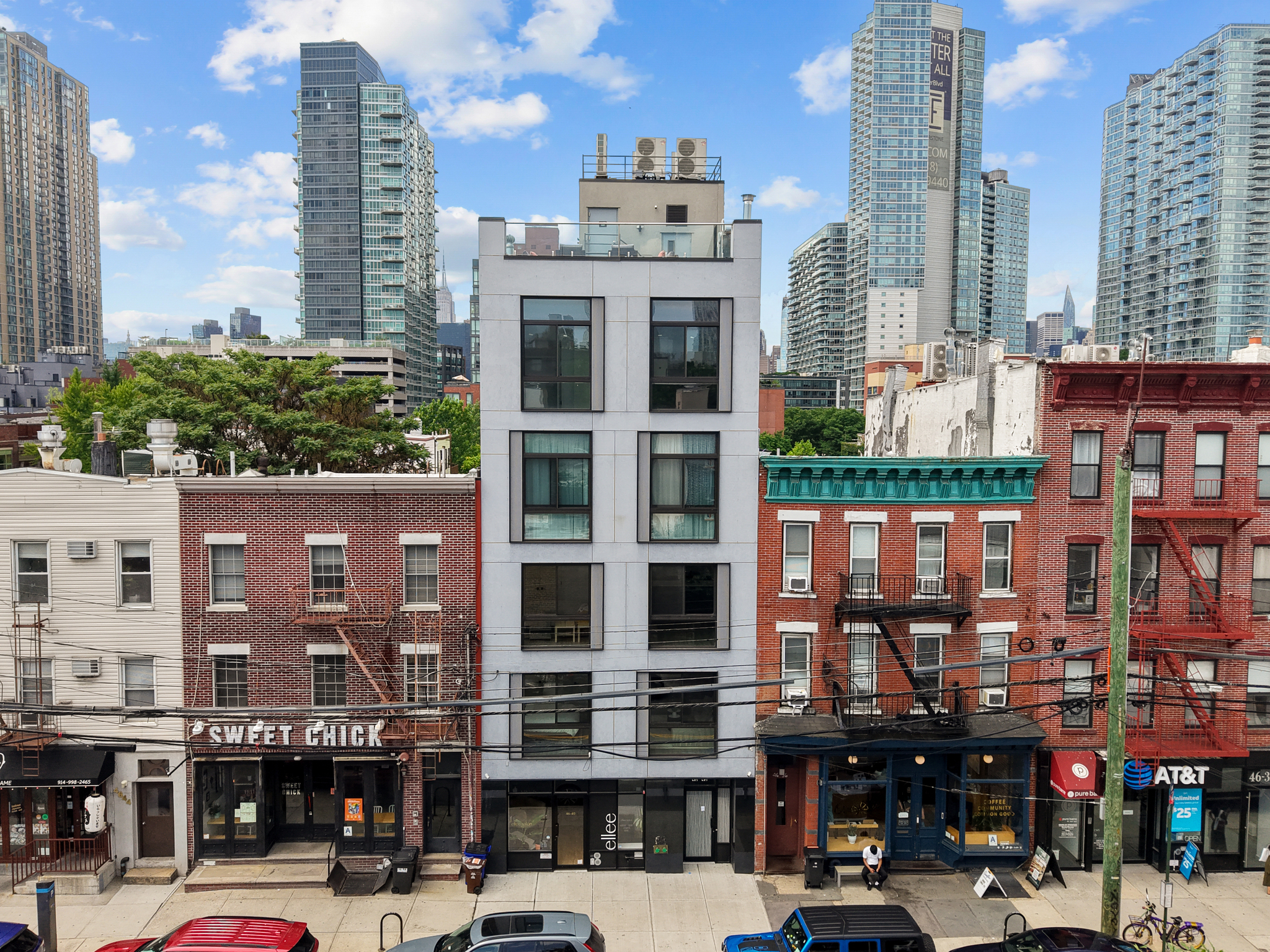 46-40 Vernon Boulevard 2B