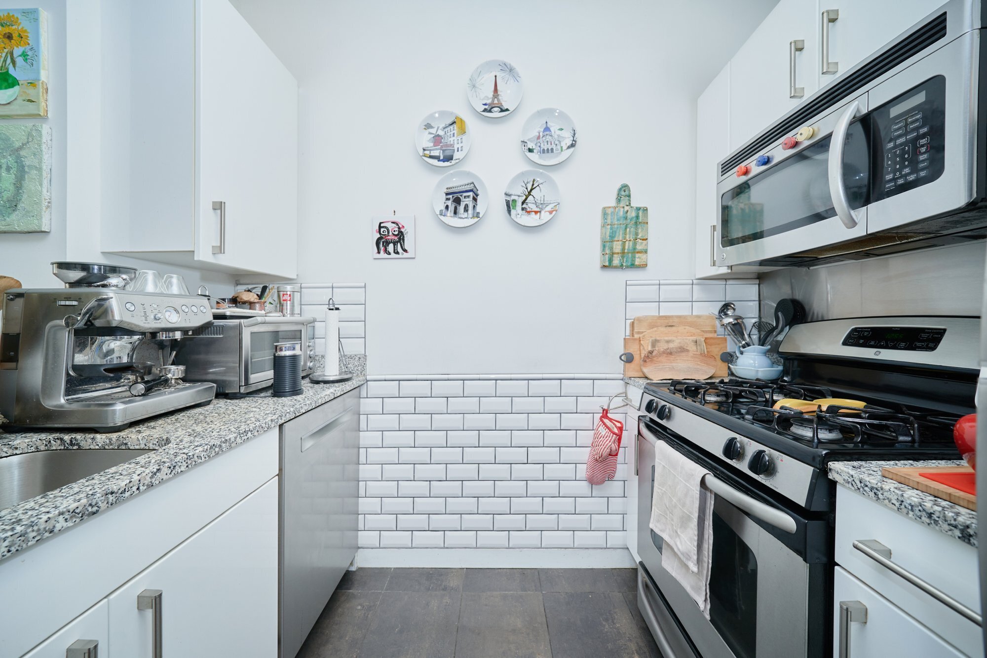 184 Kent Avenue D318