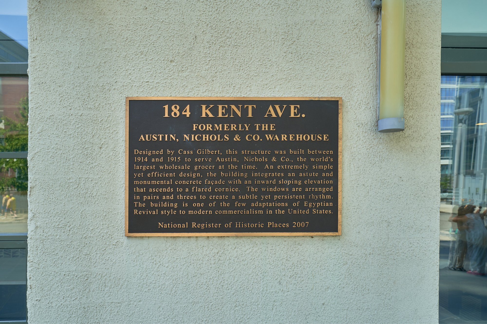 184 Kent Avenue D318