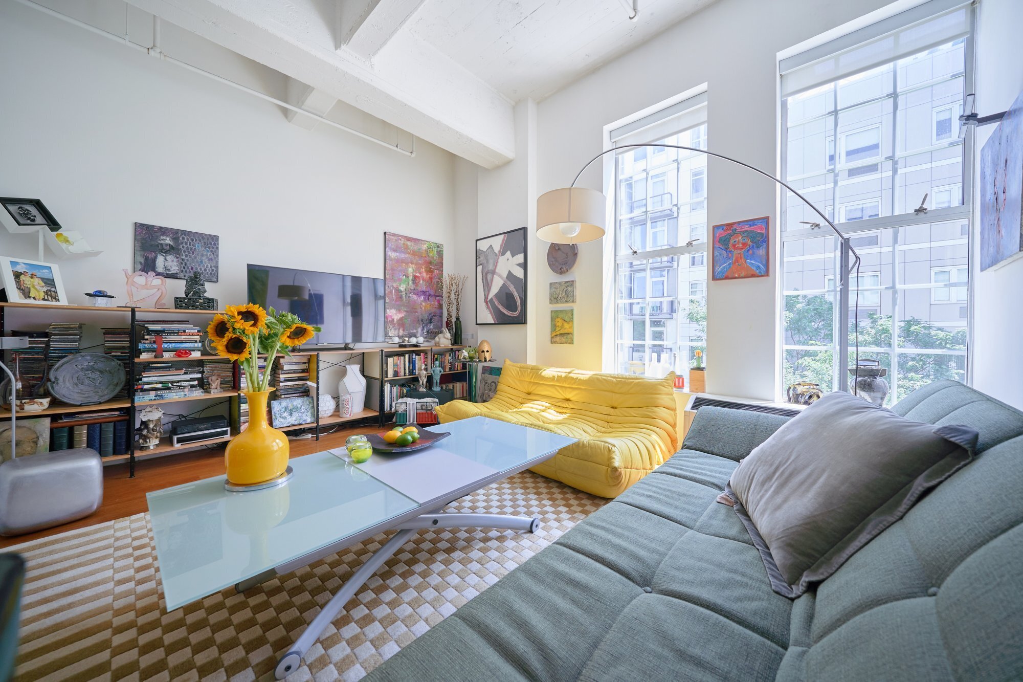 184 Kent Avenue D318