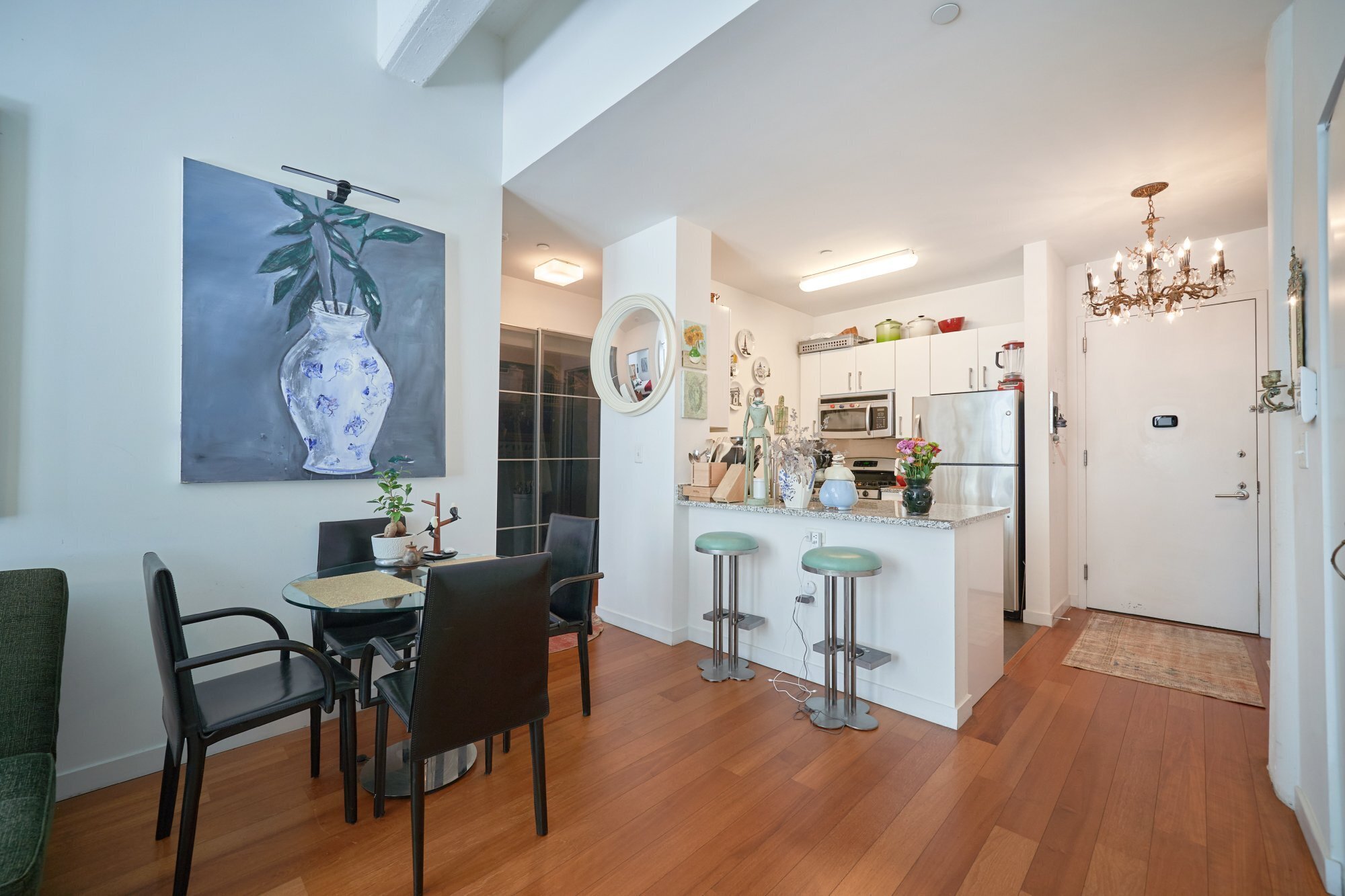 184 Kent Avenue D318